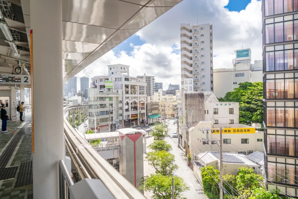 Okinawa weather on June 12, 2025, Miebashi Monorail Station