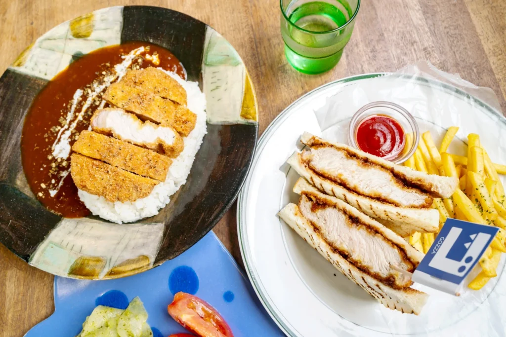 푸른동굴 맛집 카페 고짜 음식들