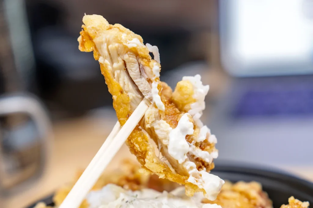 오키나와 맛집 가라아게 진카라 특제 가라아게 도시락 디럭스 낱개의 모습