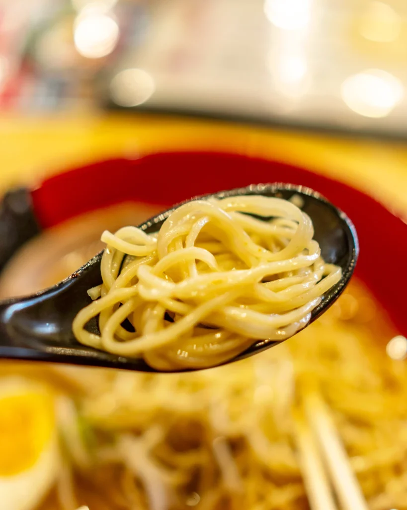 국제거리 맛집 류야 라멘 얇은 면