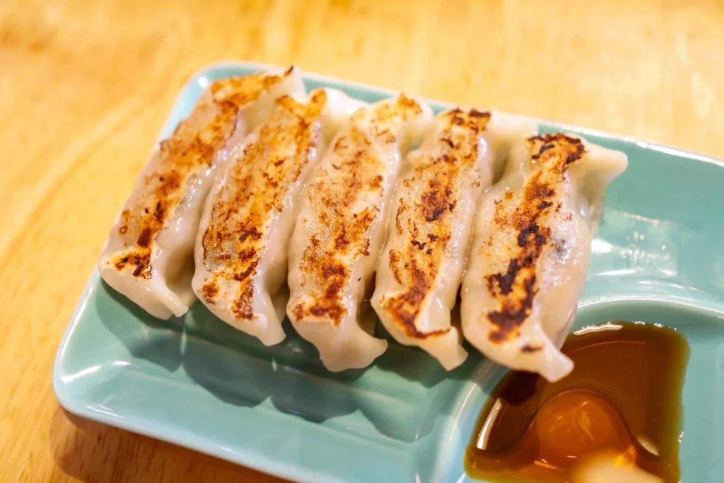 국제거리 맛집 류야 라멘 교자 5피스