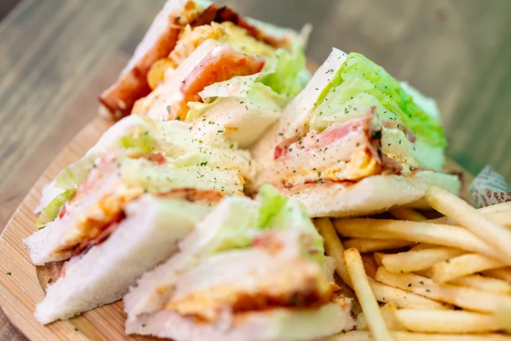 오키나와 맛집 Yura Yura 2nd 햄 샌드위치 세트 샌드위치 디테일
