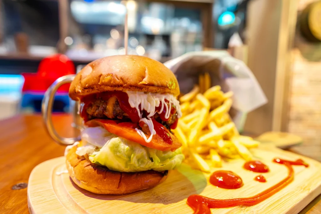 오키나와 맛집 Yura Yura 2nd 심플 버거 세트 다른 각도에서