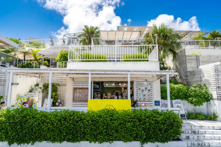 The weather in Okinawa on 18th August 2025 at Umikaji Terrace shopping street. Being a Monday, there weren't too many tourists around.