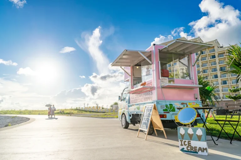 The weather in Okinawa on 25th August 2025 and the scene at the ice cream shop on Sunset Beach