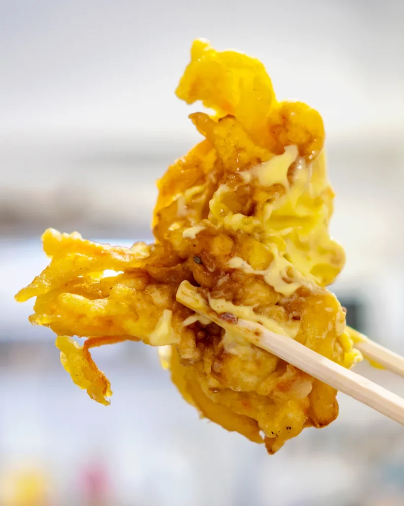 冲绳美食店若狭便当美味的炸物一块