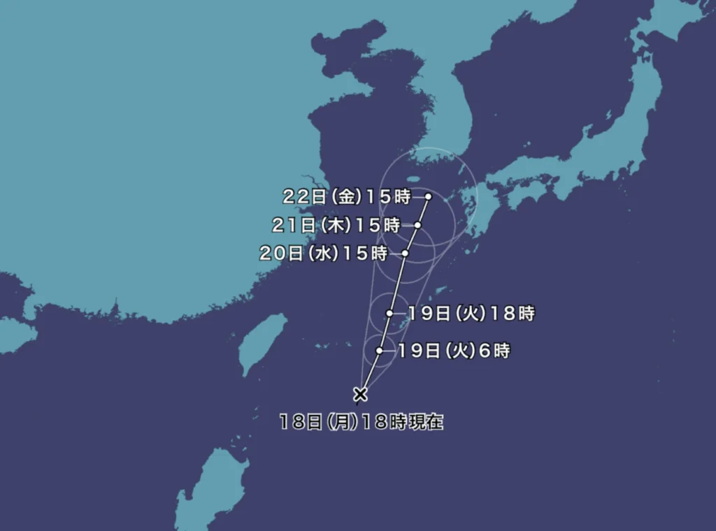 2025年8月18日沖繩天氣，第12號颱風玲玲的預測移動路徑。今天突然發展成颱風，預計從19日起將影響沖繩。