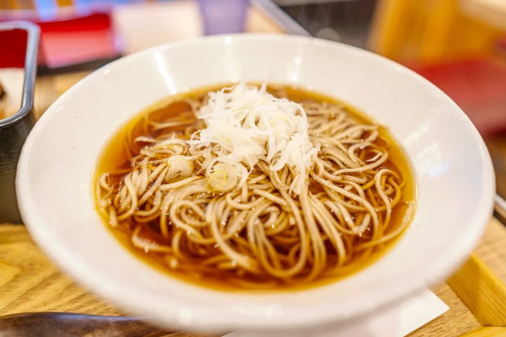 沖繩美食 生蕎麥中村的溫蕎麥樣貌