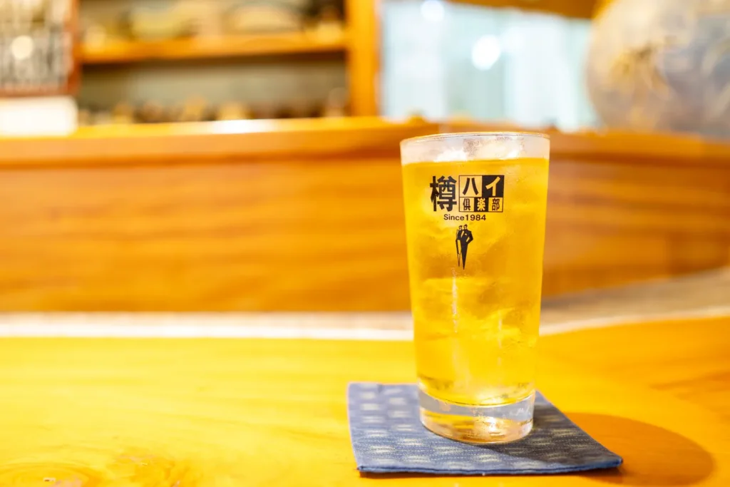 沖縄の美味しいお店 季節料理 湯川 サンピン茶