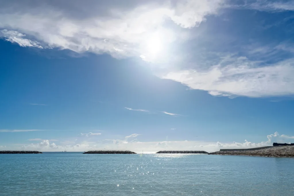 Weather in Okinawa on 3rd September 2025 at American Village Sunset Beach during the day.