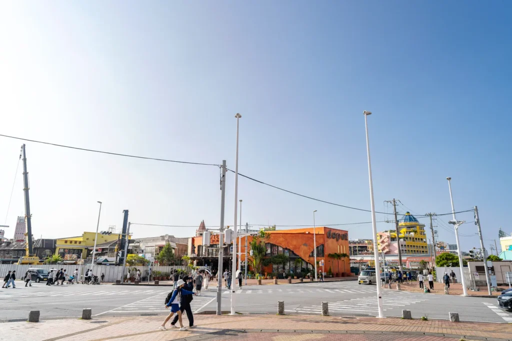 구름이 사라진 아메리칸 빌리지