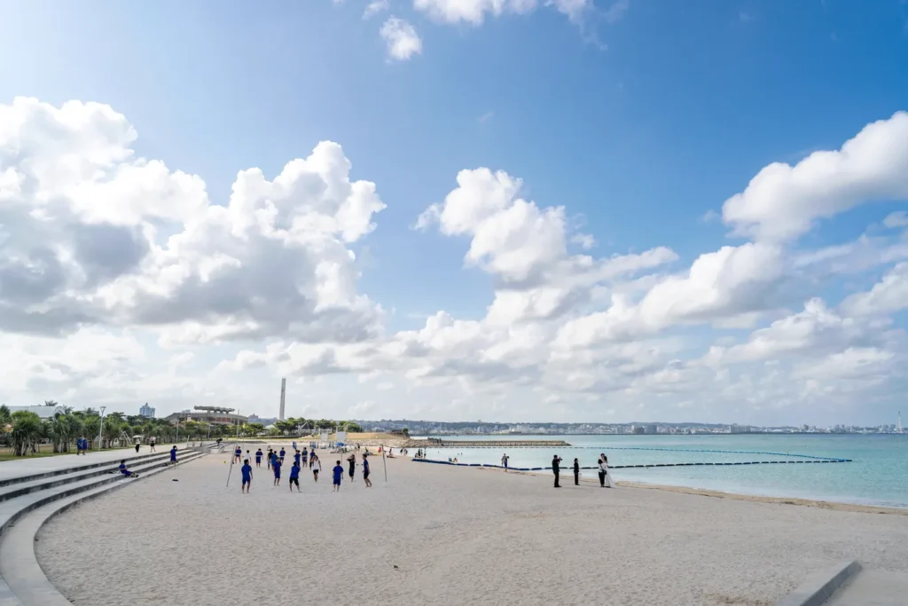 비가 오기전 맑았던 선셋 비치의 하늘