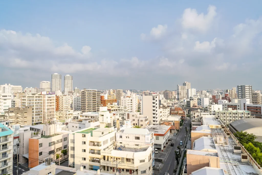 日落前的三重桥景象
