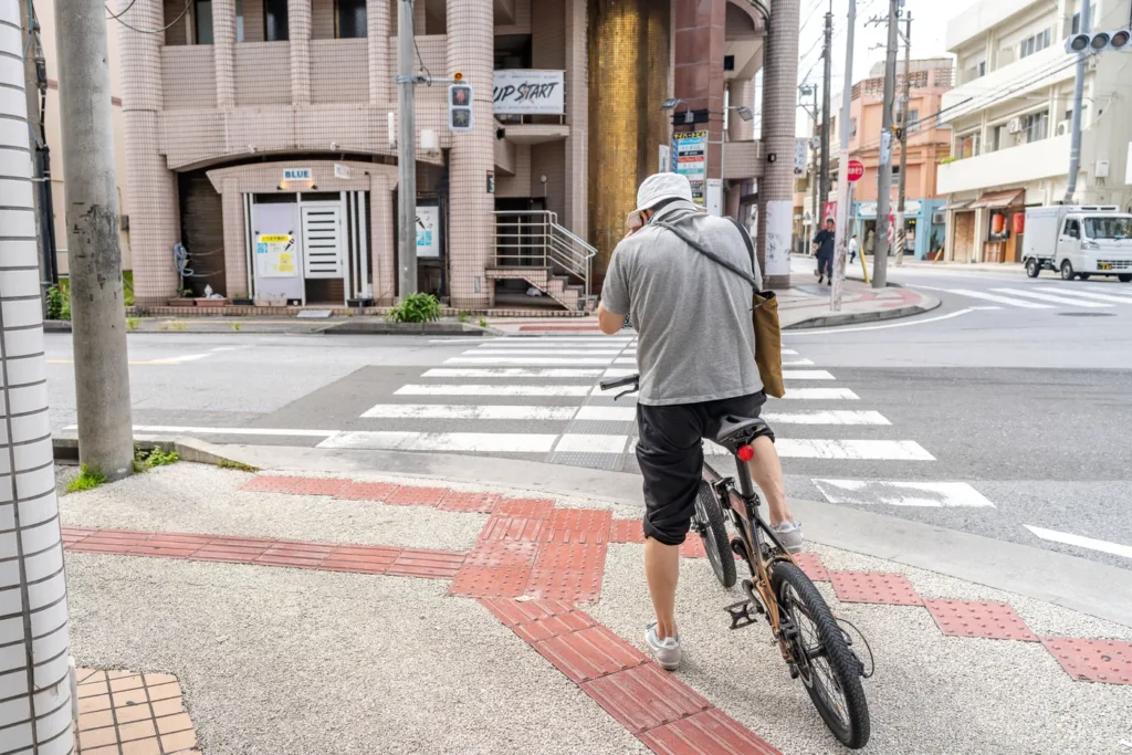 덥지는 않지만 짧은 옷이 아직 필요한 시기