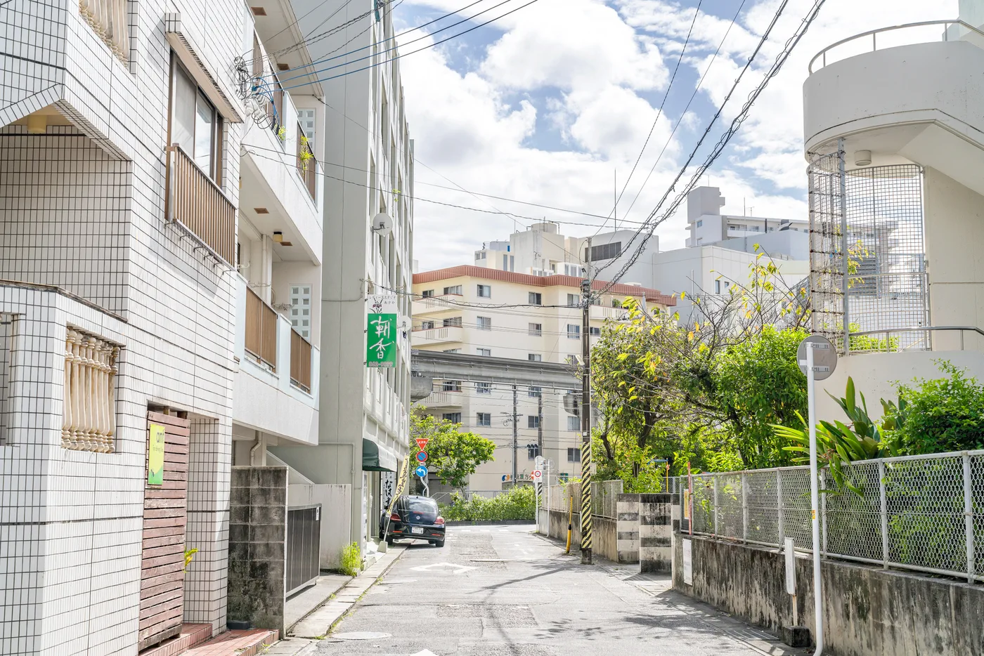 The alleyways of Okinawa, where the weather was exceptionally nice.