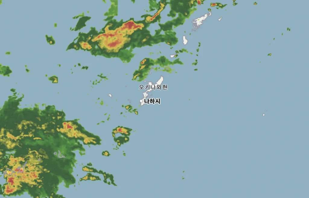 오키나와 주변 비구름 현황