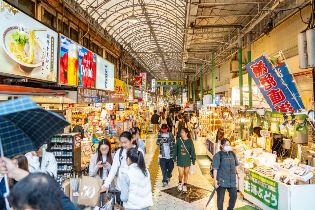 마키시 시장 내부의 모습