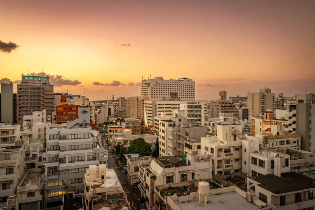 노을녘 오키나와 미에바시의 모습