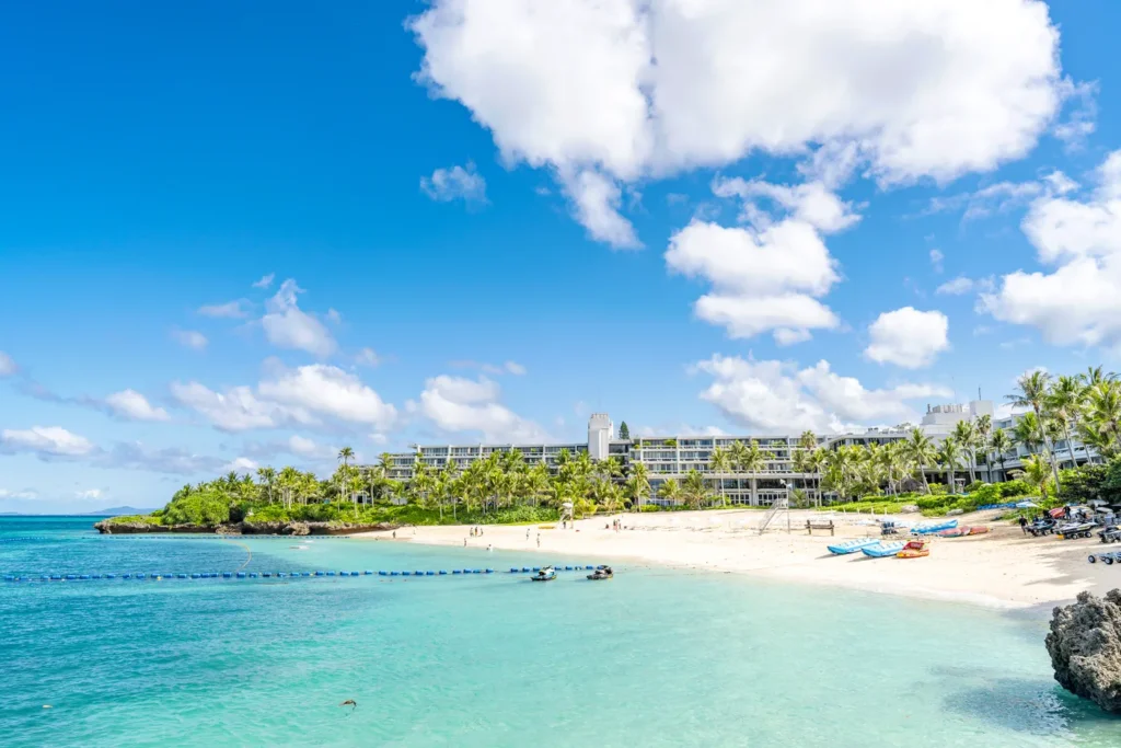 문비치ㅔ서 바라본 오키나와 서해안 바다