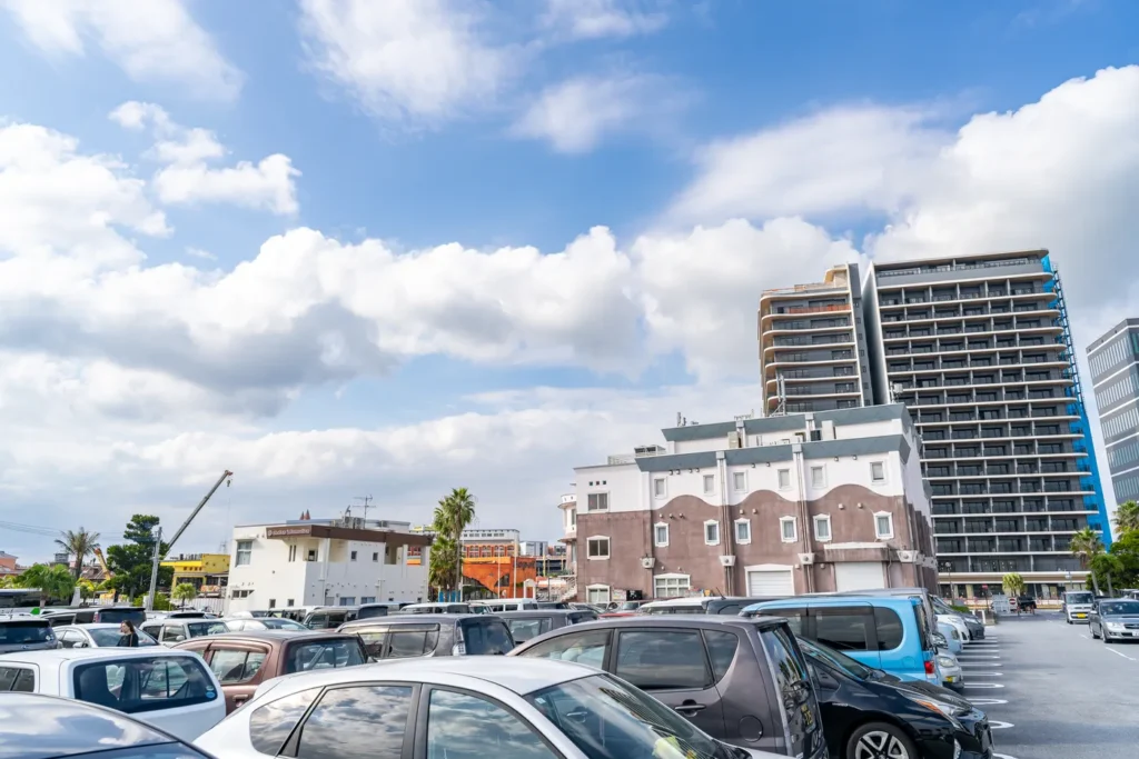 The clear appearance of Chatan Public Parking Lot