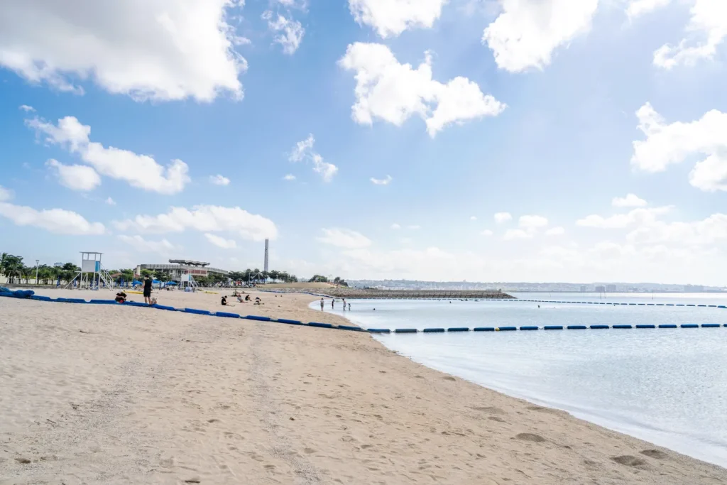 오후 선셋 비치의 모습