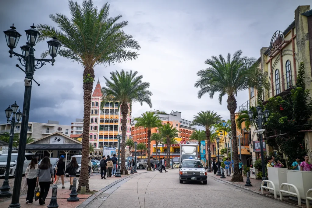 데포 아일랜드의 하늘이 보이지 않는 구름