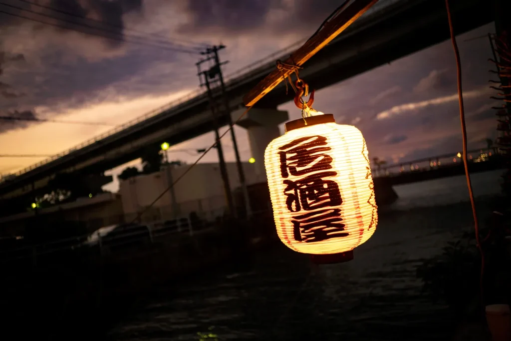 바람이 불어오는 오키나와 서부 바다