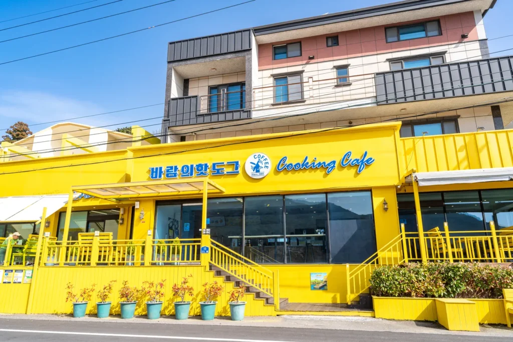 거제 바람의 핫도그 매장 정문