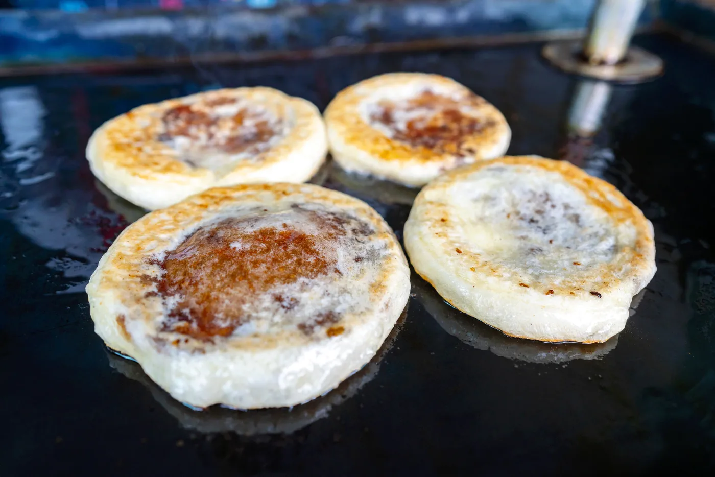 煎得金黄酥脆的韩式糖饼