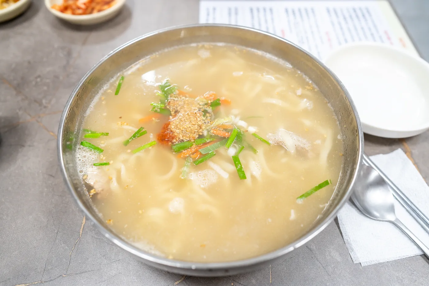 고기고기 칼국수