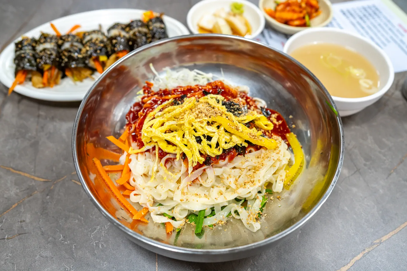 통영 충무 칼국수 메뉴 비빔 칼국수