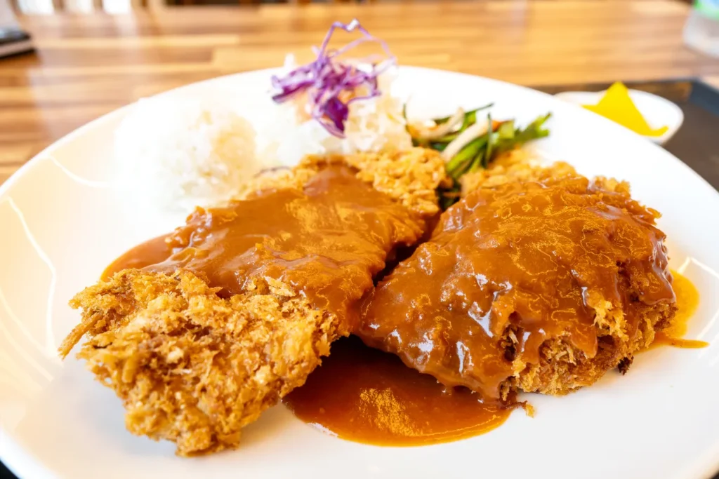 Tongyeong 手工炸猪排 Cafe R