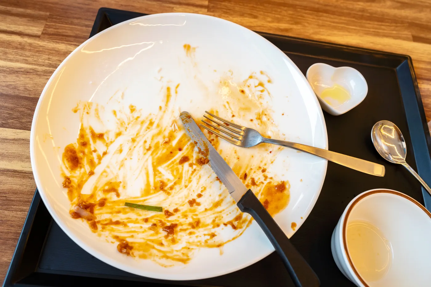 다 먹은 빈그릇