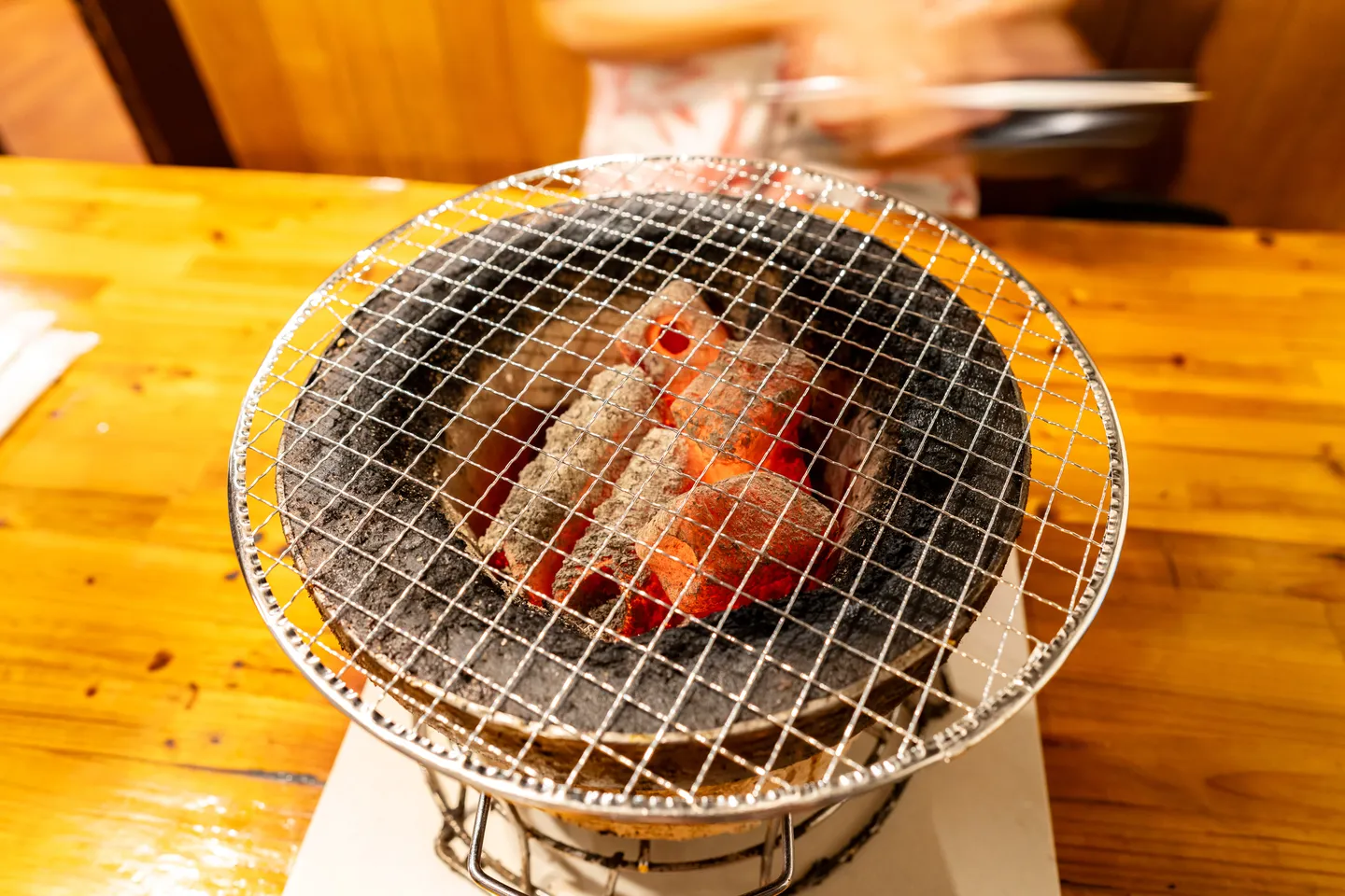 야키니쿠 안안의 숯불 화로