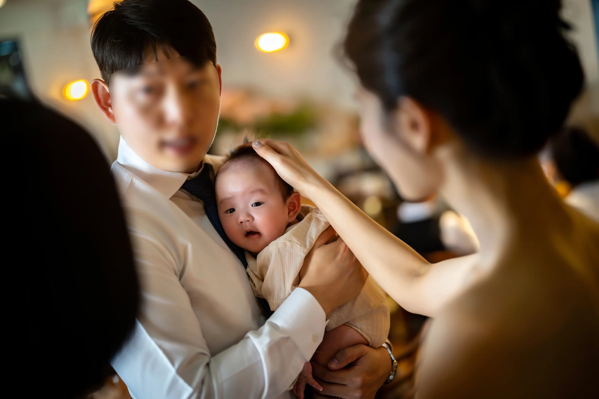 특별한 아기사진이 되는 모습